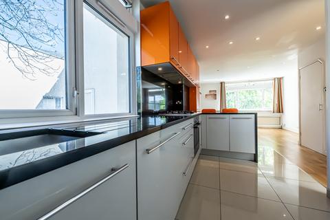 24 Cedars Road, London, SW4 0QB