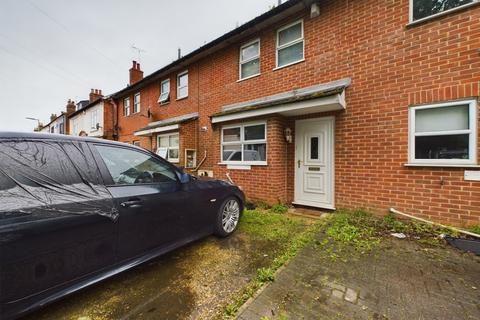 2 bedroom terraced house to rent, Weston Road, Gloucester