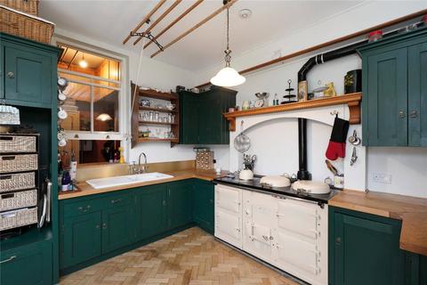 93 Queens Road, London, SW19 8NR