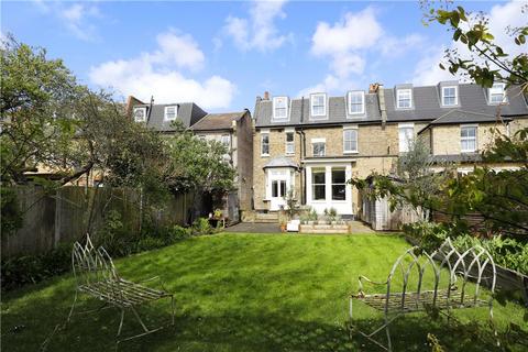 93 Queens Road, London, SW19 8NR