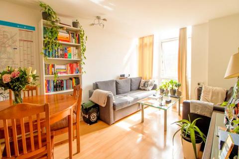 2 bedroom apartment to rent, Isle Of Dogs, London, E14