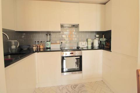 2 bedroom apartment to rent, Isle Of Dogs, London, E14