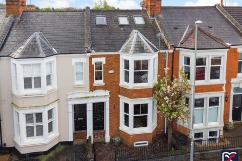 4 bedroom terraced house for sale, Birchfield Road, Northampton NN1