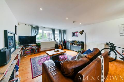 2 bedroom flat for sale, St James Lane, Muswell Hill