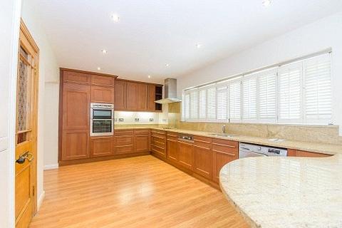 Salsabil Warren Road, Kingston Upon Thames, KT2 7HN