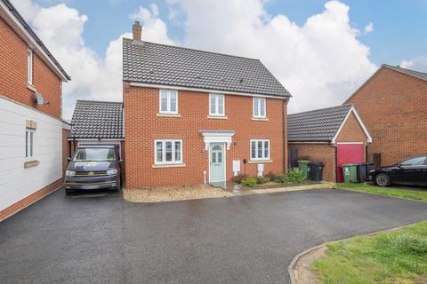 3 bedroom detached house to rent, Lord Nelson Drive, Norwich