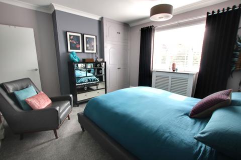 115 Howards Grove, Shirley, Southampton, SO15 5PS