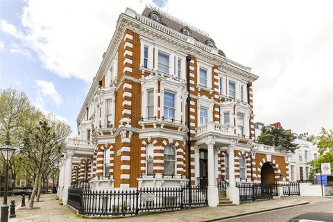 3 bedroom apartment to rent, Observatory Gardens, London, W8
