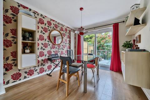 7 Cedar Close, Bromley, BR2 8PR