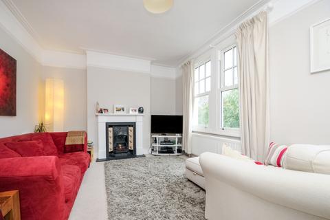 3 bedroom apartment to rent, Isis Street Earlsfield SW18