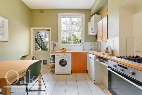 3 bedroom maisonette for sale, Atherfold Road, Clapham North