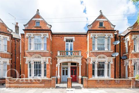 3 bedroom maisonette for sale, Atherfold Road, Clapham North