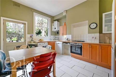 3 bedroom maisonette for sale, Atherfold Road, Clapham North