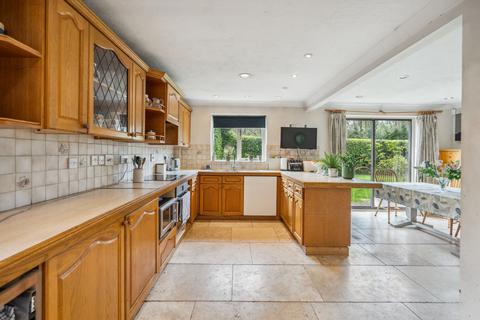 4 bedroom detached house for sale, Woodside Road, Beaconsfield, HP9