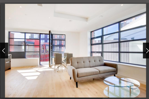2 bedroom apartment to rent, City Island Way, London, E14