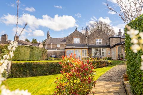 4 bedroom terraced house for sale, Swallows Nest, Melling, LA6 2RA