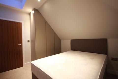 1 bedroom penthouse to rent, The Folium, Caroline Street, off St Pauls Square, B3