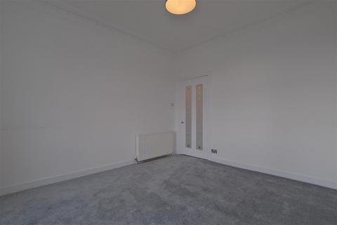 2 bedroom apartment to rent, Cochrane St, Paisley