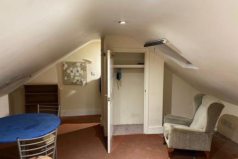 1 bedroom terraced house to rent, Beecham Road, Reading RG30