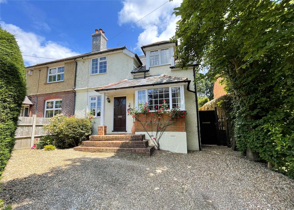 Headley Down, Bordon GU35 4 bed semidetached house for sale £675,000