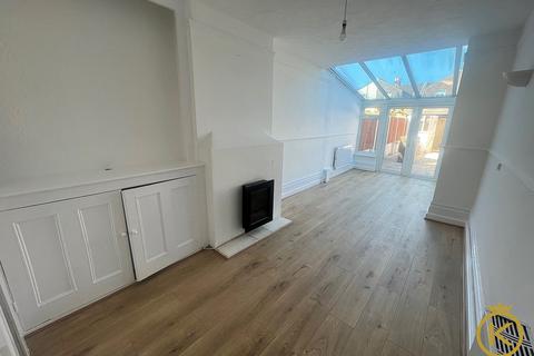 3 bedroom terraced house to rent, Beaulieu Road, Portsmouth