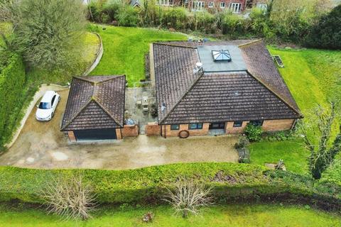 4 bedroom detached bungalow for sale, Cherry Orchard, Marlborough