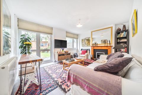 3 bedroom flat for sale, Limpsfield Avenue, Southfields