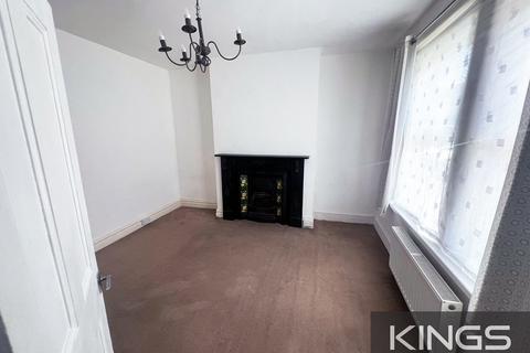 3 bedroom terraced house to rent, Victoria Road
