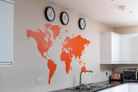 2 Macquarie Way, London, E14 3AU