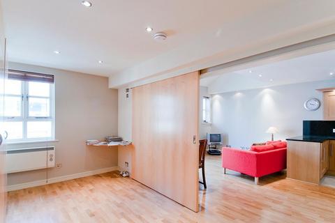 2 bedroom flat to rent, Thames Heights, 52-54 Gainsford Street, London