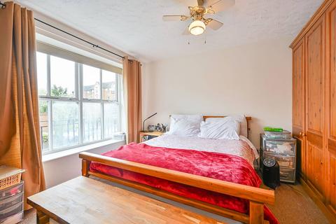 1 bedroom flat for sale, Midland Terrace, North Acton, London, NW10
