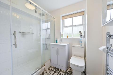 17 Midland Terrace, London, NW10 6LB