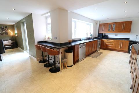 4 bedroom detached house for sale, Lugtrout Lane, Solihull B91