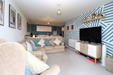 3 bedroom flat for sale, Jelley Way, Surrey GU22