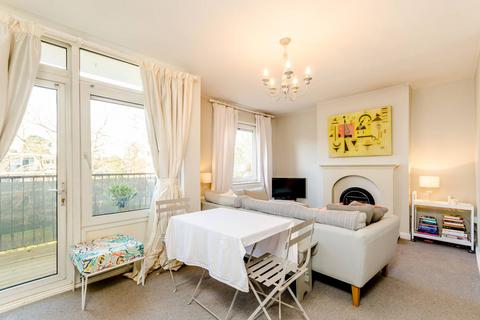 3 bedroom maisonette for sale, Swanton Gardens, Southfields, London, SW19