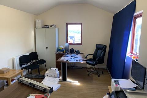 Office to rent, Winkleigh Unit, Penllyn Estate, Cowbridge, CF71 7FF