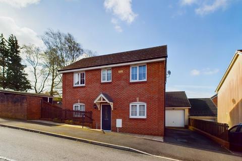 3 bedroom detached house for sale, Golwg y Twr, Mynyddygarreg, Kidwelly