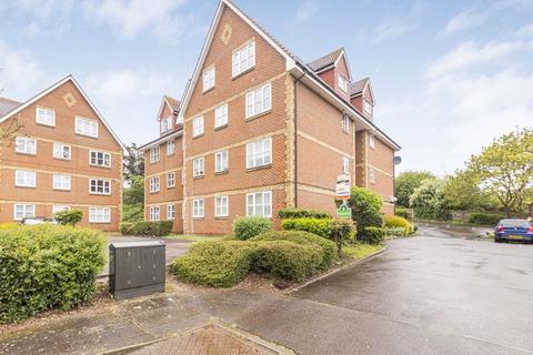 2 bedroom apartment for sale, Canada Road, Erith
