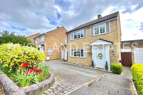 3 bedroom detached house for sale, Church Road, Little Heath EN6