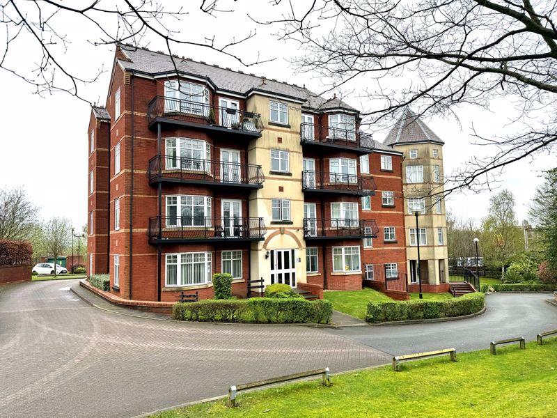 Penn Road, Wolverhampton 2 bed flat for sale - £85,000