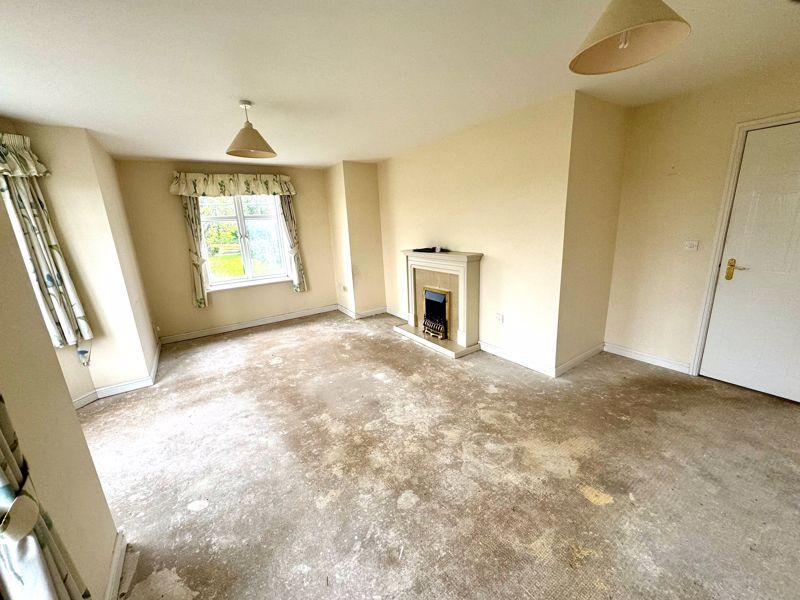 Penn Road, Wolverhampton 2 bed flat for sale £85,000