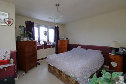 38 Brook Meadow Road, Shelfield, Walsall, WS4 1TL