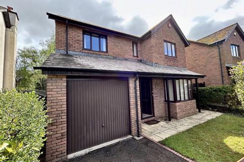 4 bedroom detached house for sale, The Shires, Gilwern