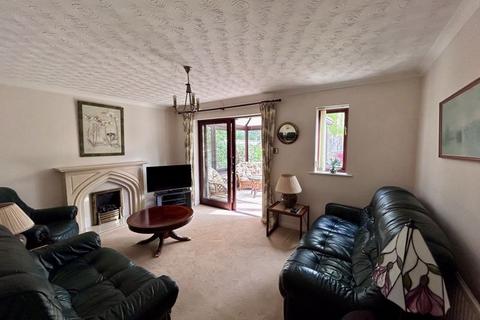 4 bedroom detached house for sale, The Shires, Gilwern