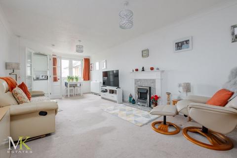 2 bedroom retirement property for sale, Belle Vue Road, Bournemouth BH6