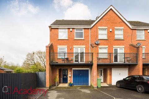 4 bedroom terraced house for sale, Motherwell Close, Widnes