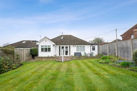 3 bedroom detached bungalow for sale, Orchard Road, Chalfont St. Giles