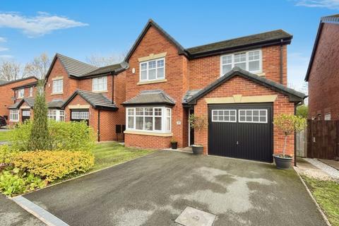 4 bedroom detached house to rent, Poppy Close, Harwood, Bolton
