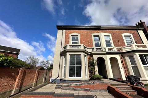 3 bedroom apartment to rent, Lord Street West, Southport PR8