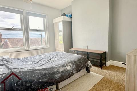 1 bedroom in a flat share to rent, Woodborough Road, Mapperley Park